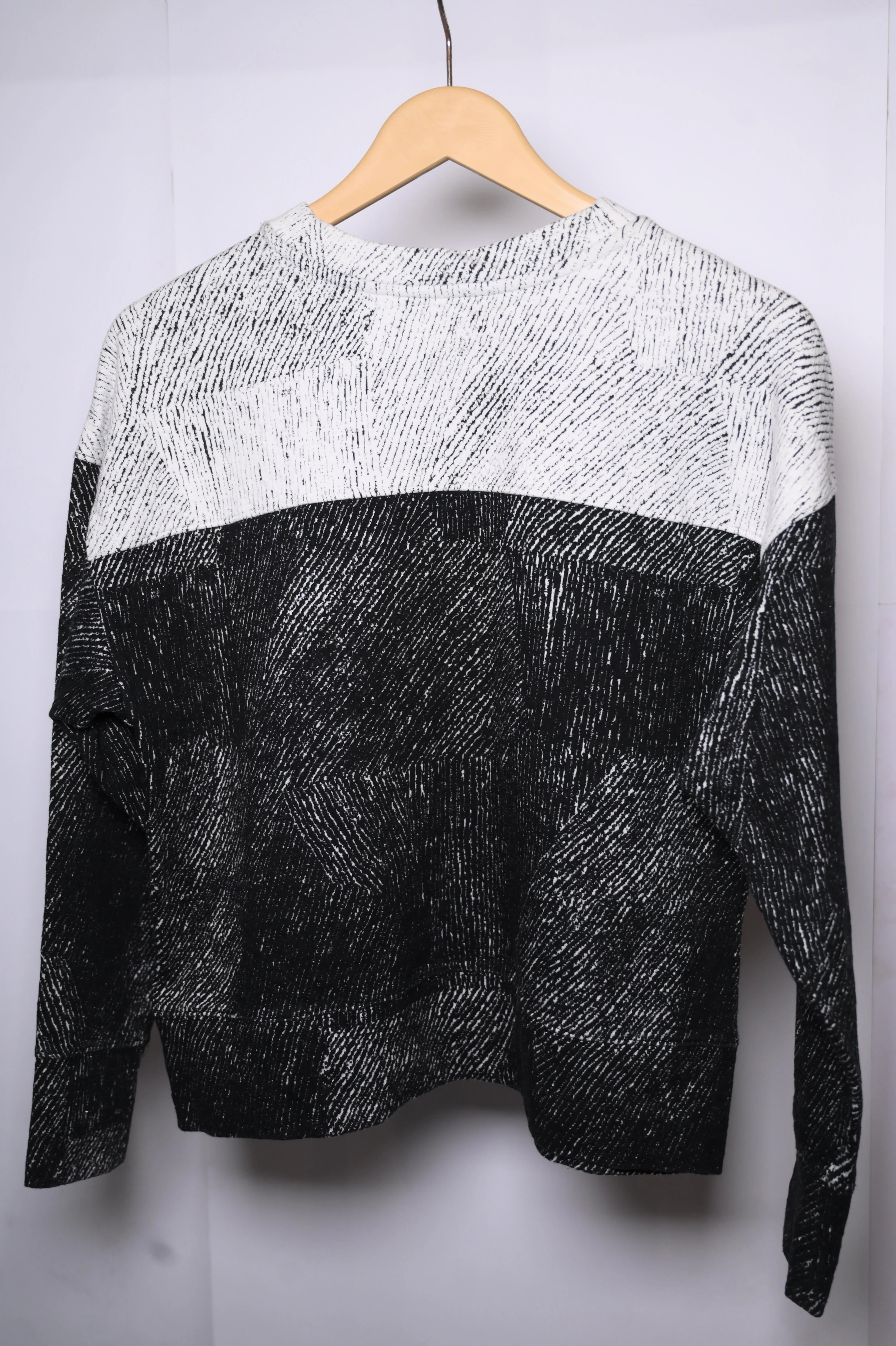 Banana Republic Black Sweatshirt - Small