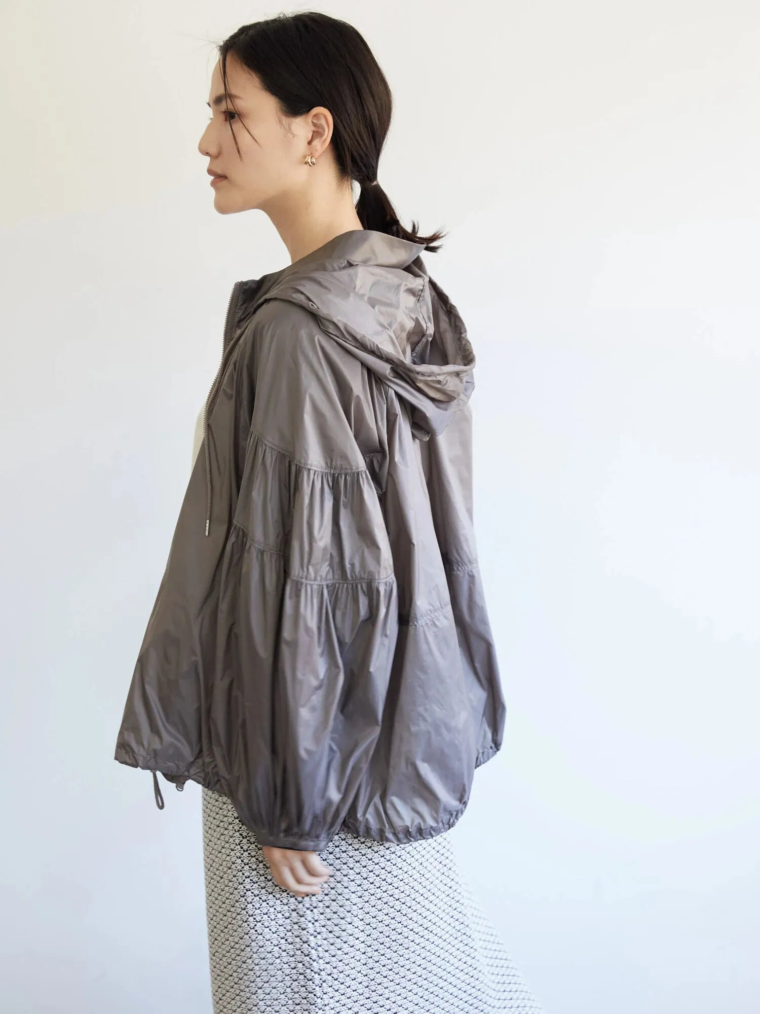 Beyza Pocketable nylon hoodie