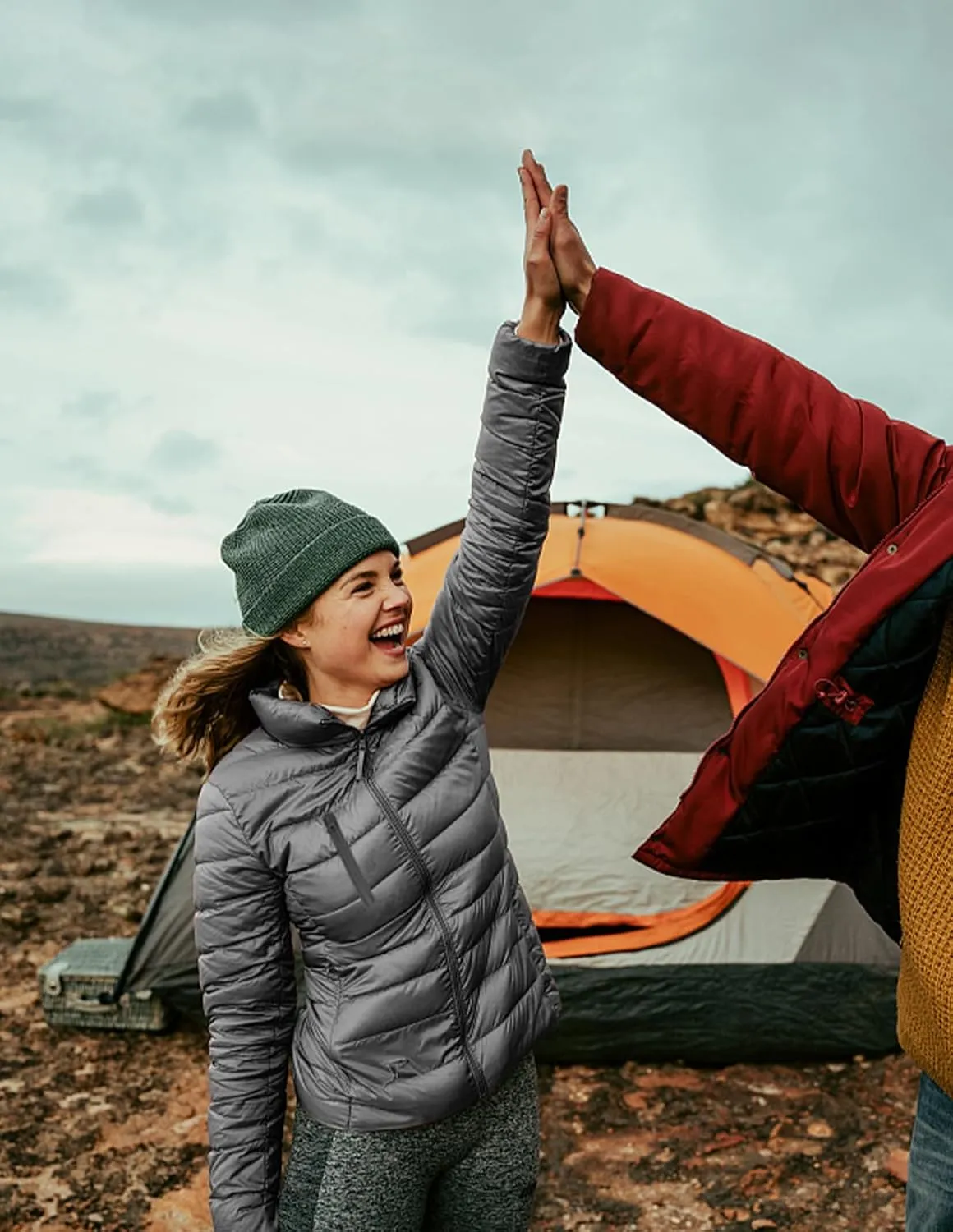fit space Women's Puffer Jacket Synthetic Insulated Down Quilted Lightweight Coat with Hooded Water Resistant Packable